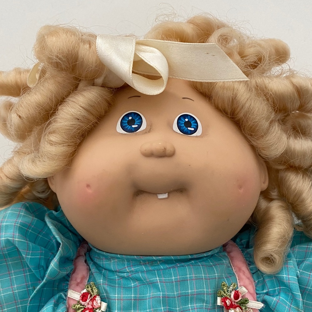 Cabbage Patch Doll curly Blonde hair and blue eyes Vintage 1985 - Picture 4 of 10